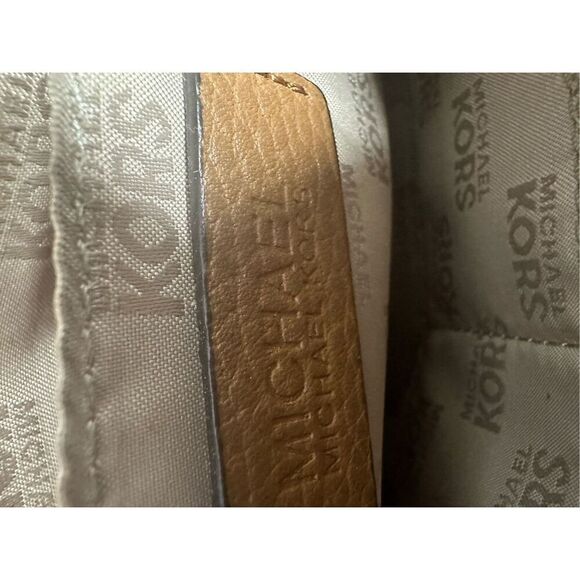 Michael Kors Fulton Vanilla Signature Large Zip Clutch Wristlet Purse See Notes - Picture 7 of 16